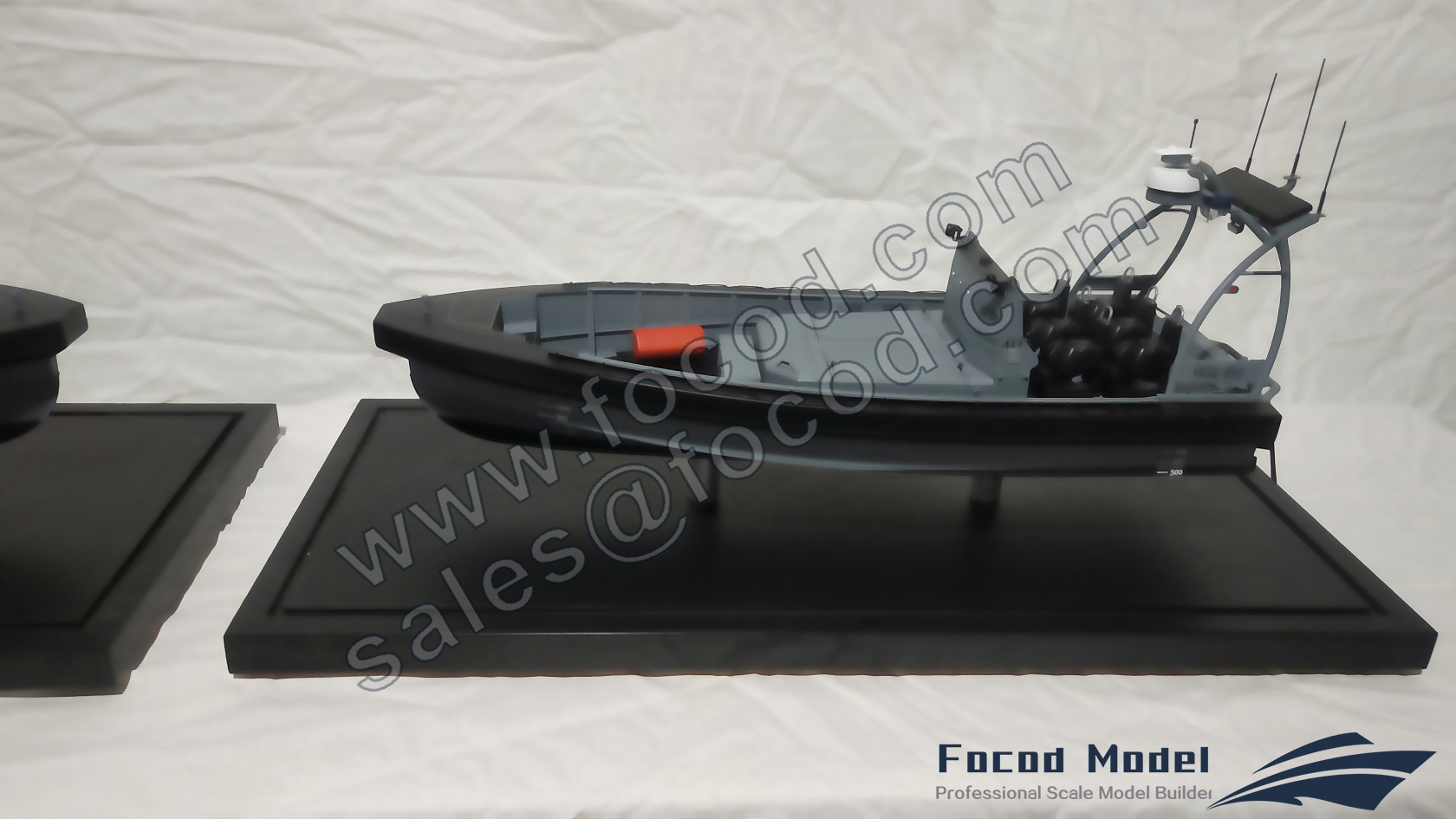 custom made model of 8.5m fast response boat